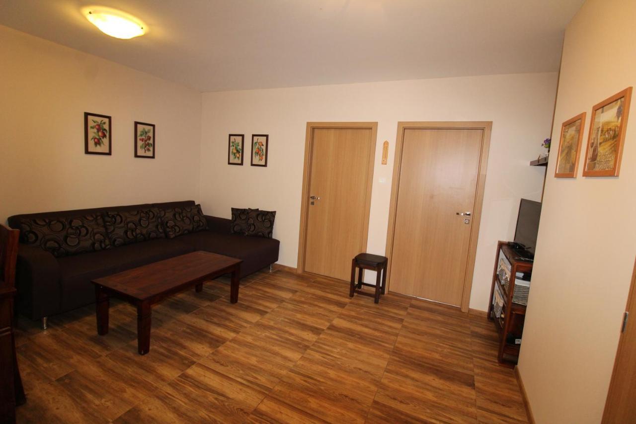 Apartman Baska Veľky Slavkov Bagian luar foto
